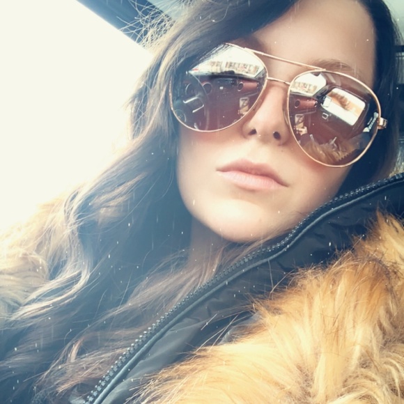 Meet your Posher, Andrea - Picture 1 of 1